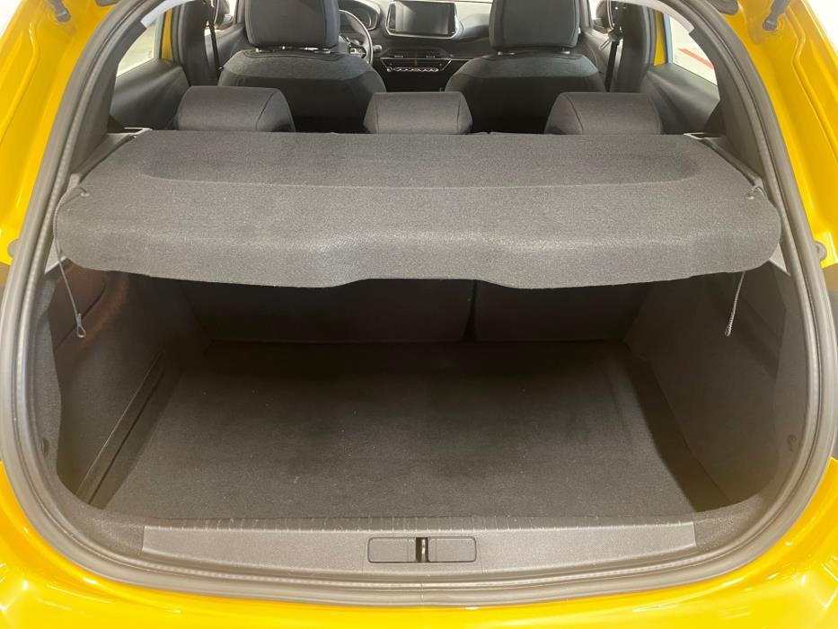 PEUGEOT 208 2022