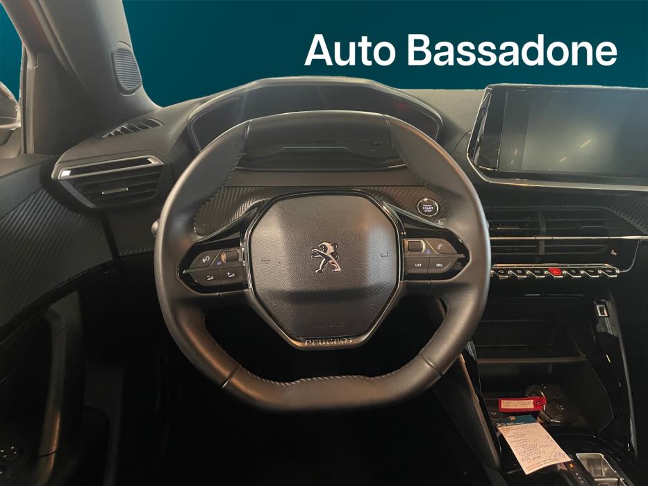 Peugeot e-2008 2023