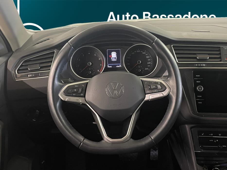 VOLKSWAGEN Tiguan 2023