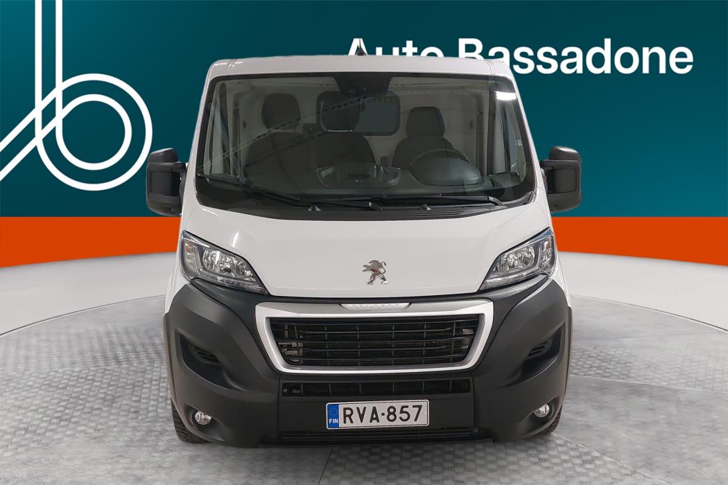 PEUGEOT Boxer 2023