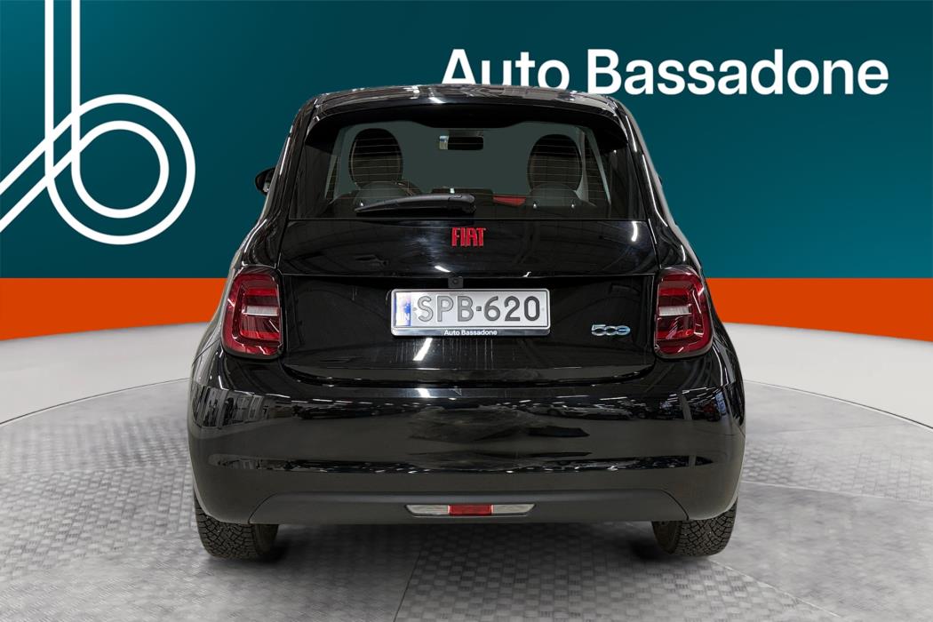 FIAT 500e 2023
