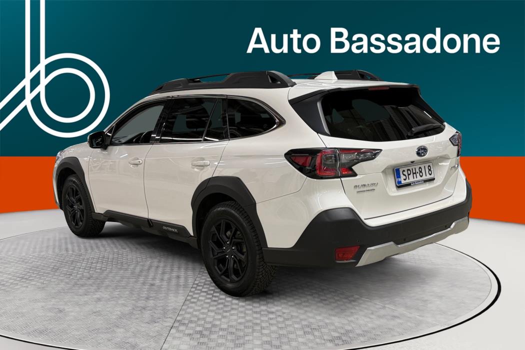 SUBARU Outback 2023