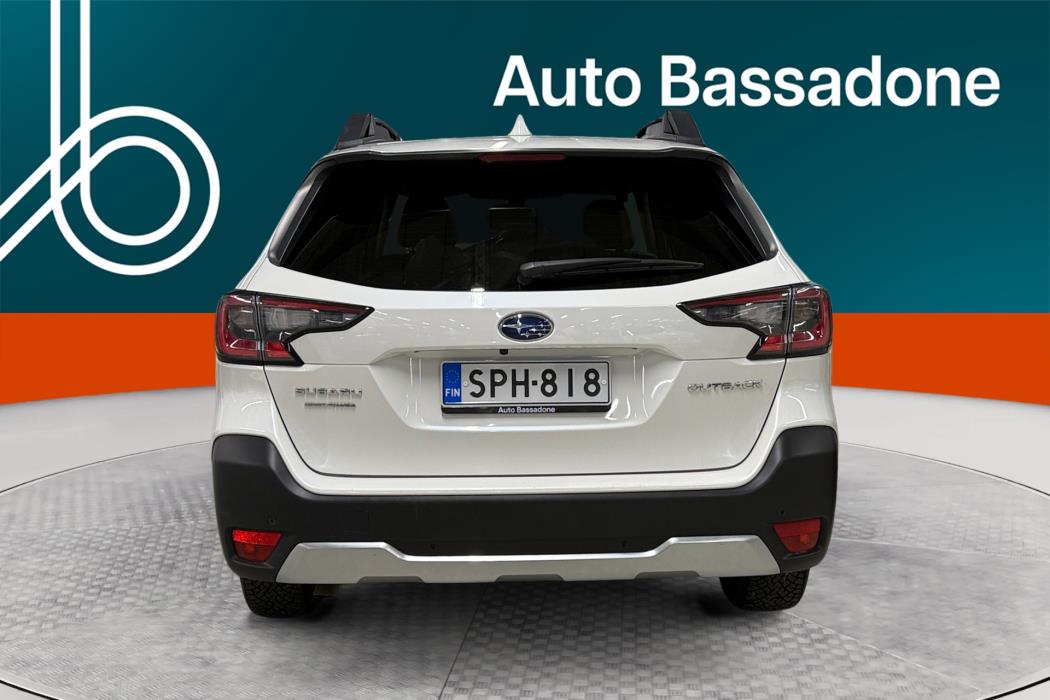 SUBARU Outback 2023