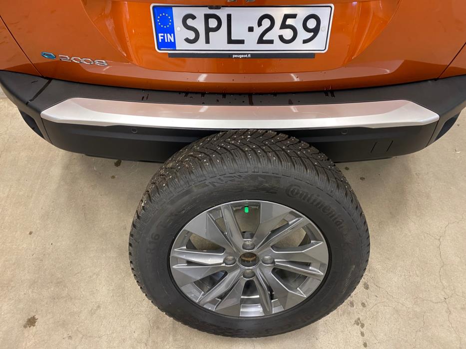 Peugeot e-2008 2023