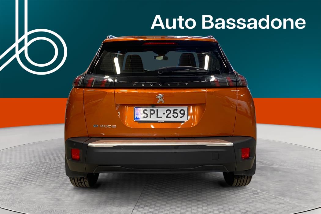 Peugeot e-2008 2023