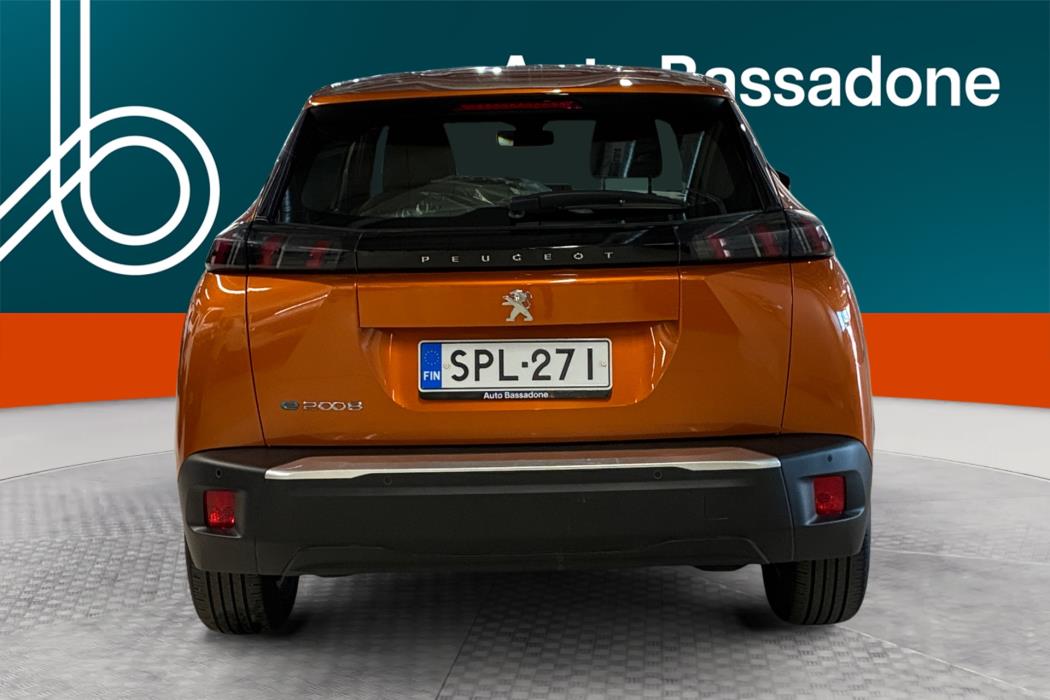 PEUGEOT e-2008 2023