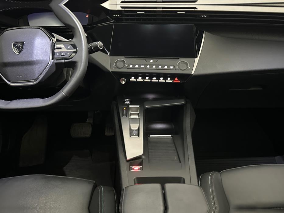 PEUGEOT 308 2023