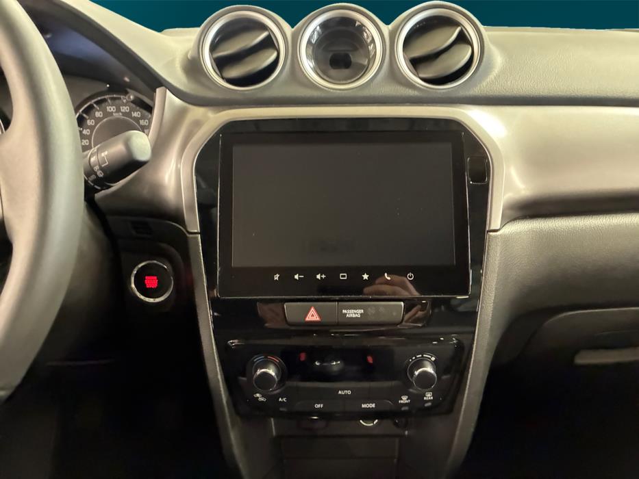 SUZUKI Vitara 2025