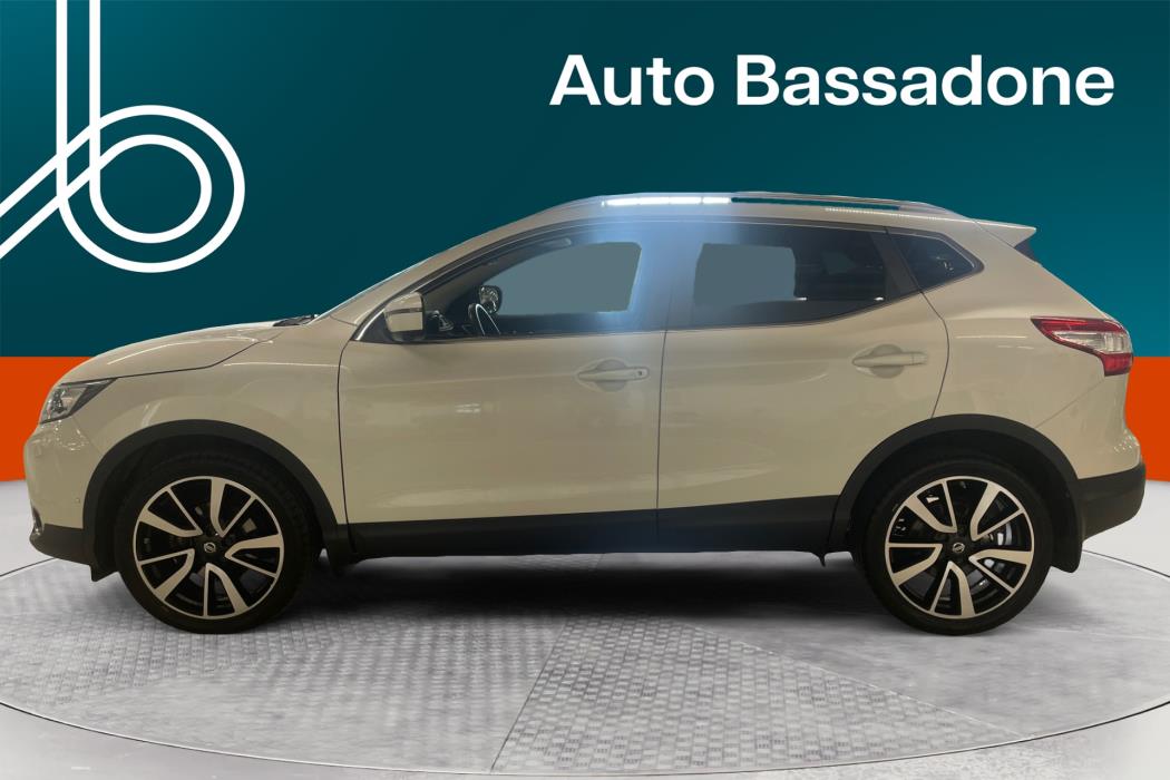 NISSAN Qashqai 2015