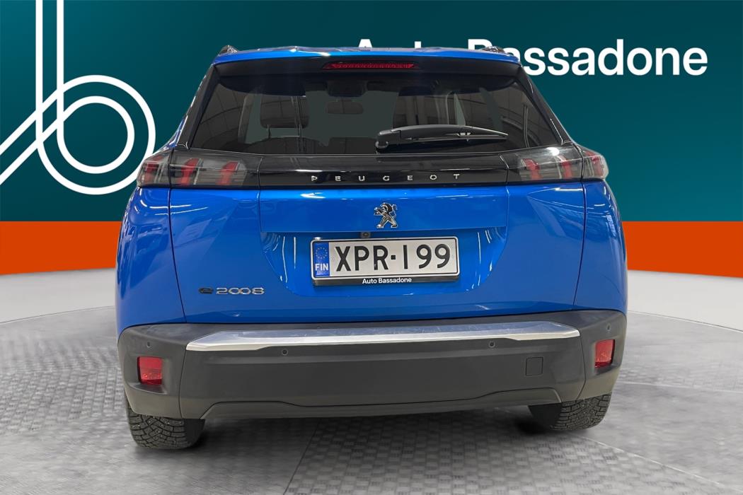 PEUGEOT e-2008 2021