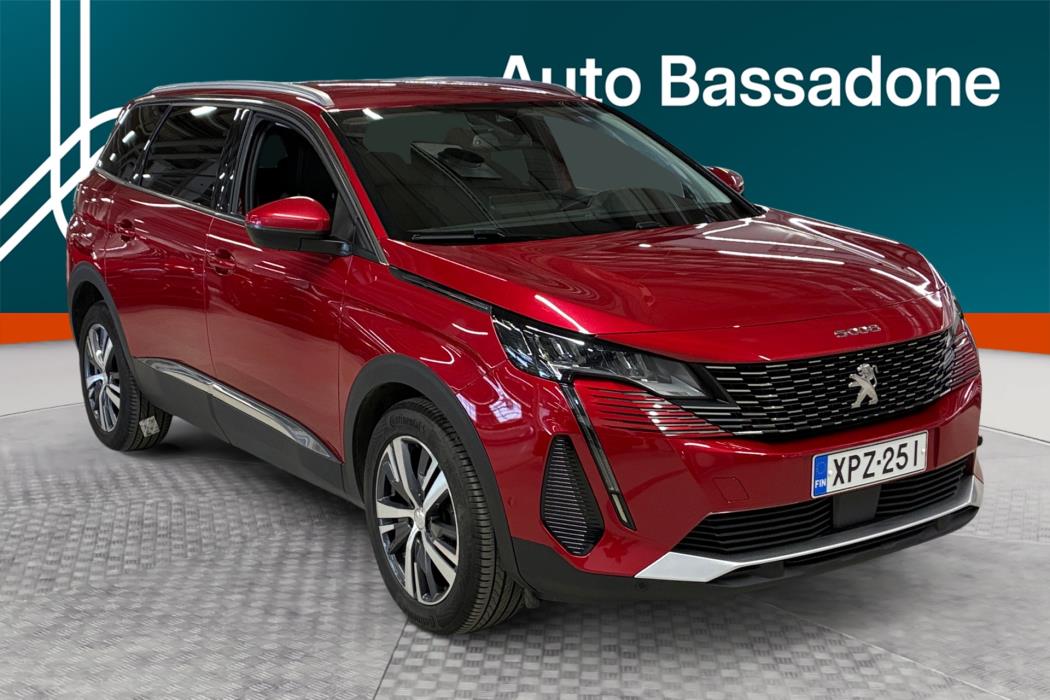 PEUGEOT 5008 2021