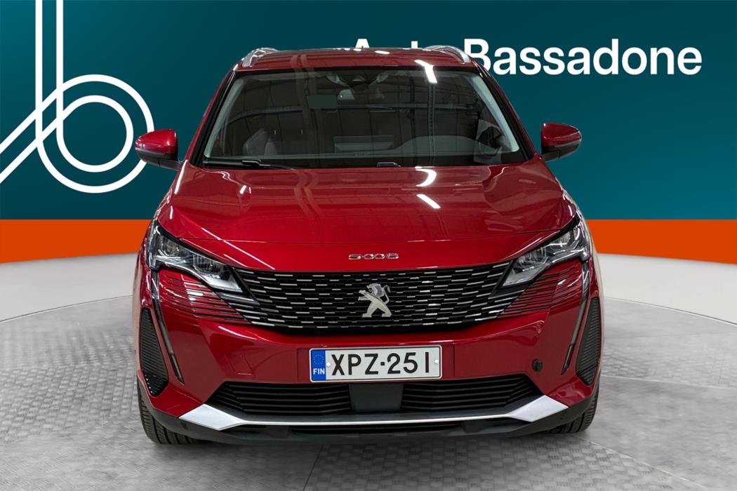 PEUGEOT 5008 2021