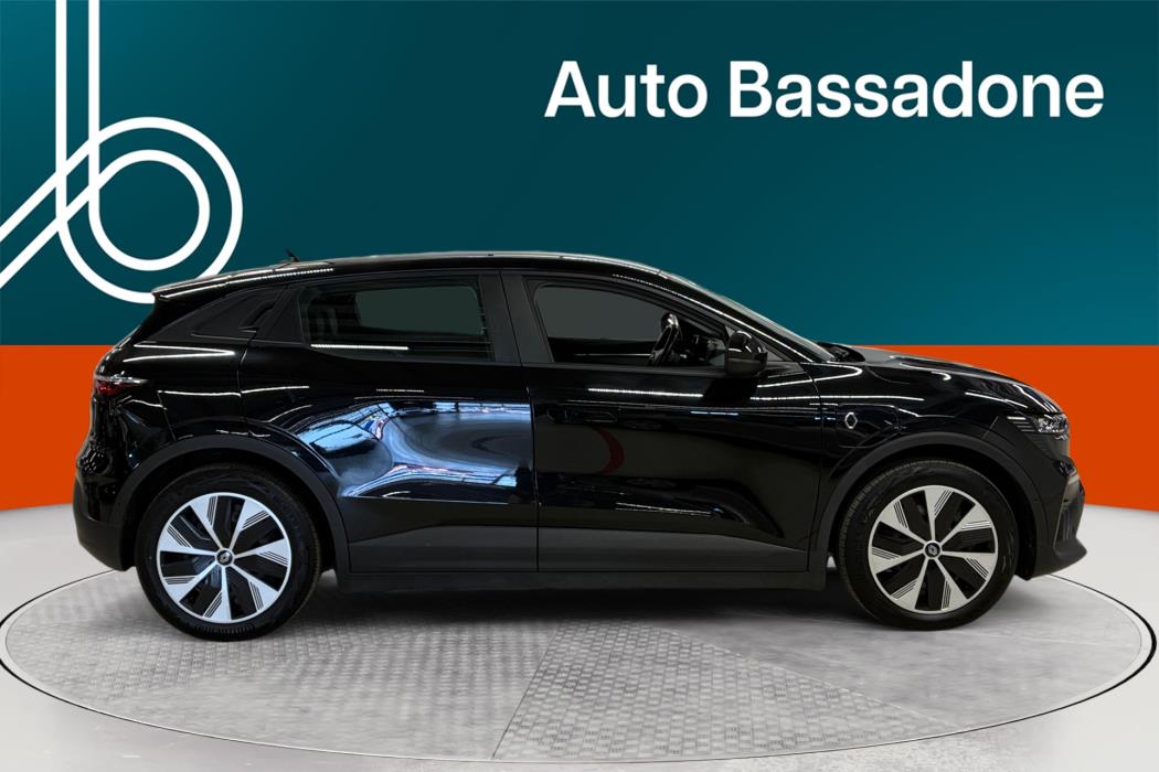 RENAULT Megane 2023