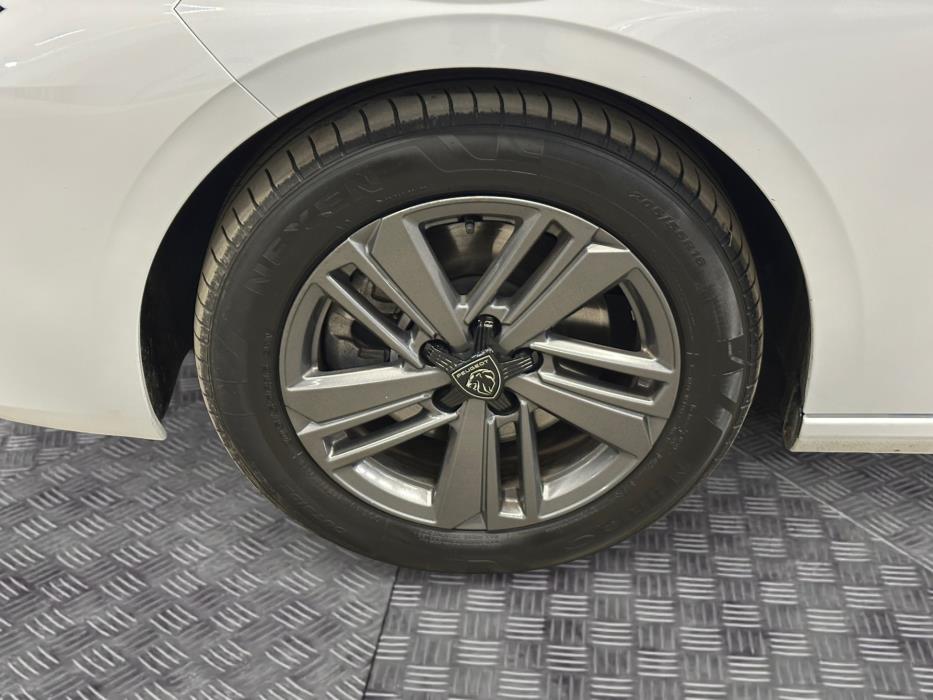 PEUGEOT 308 2023