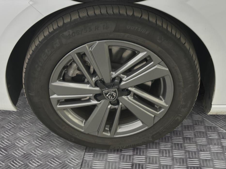 PEUGEOT 308 2023