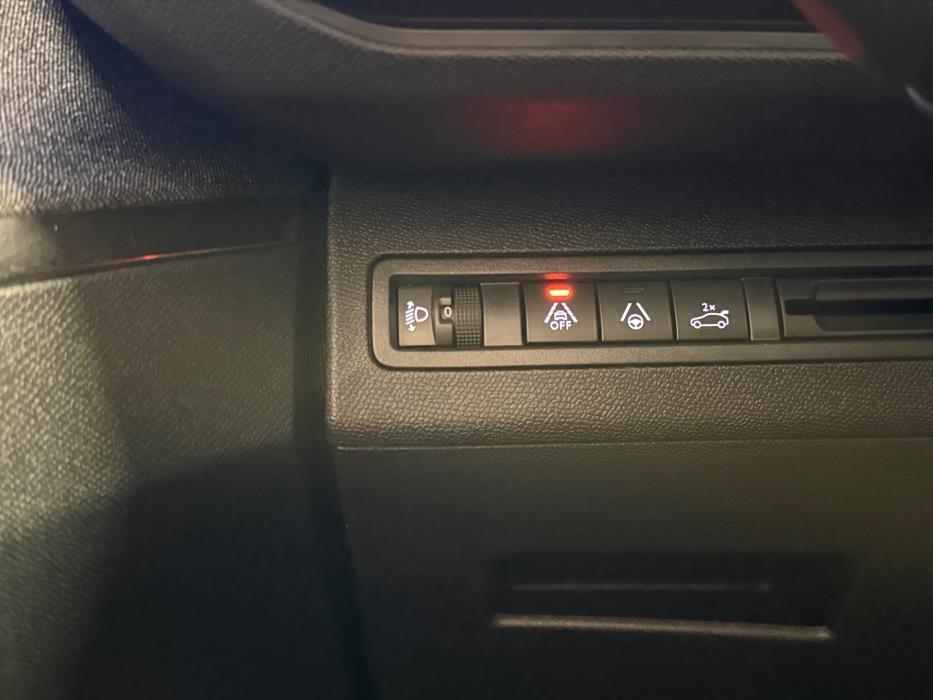 PEUGEOT 3008 2021