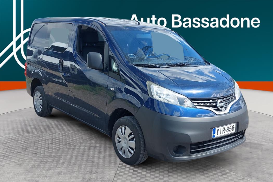 NISSAN NV200 2015