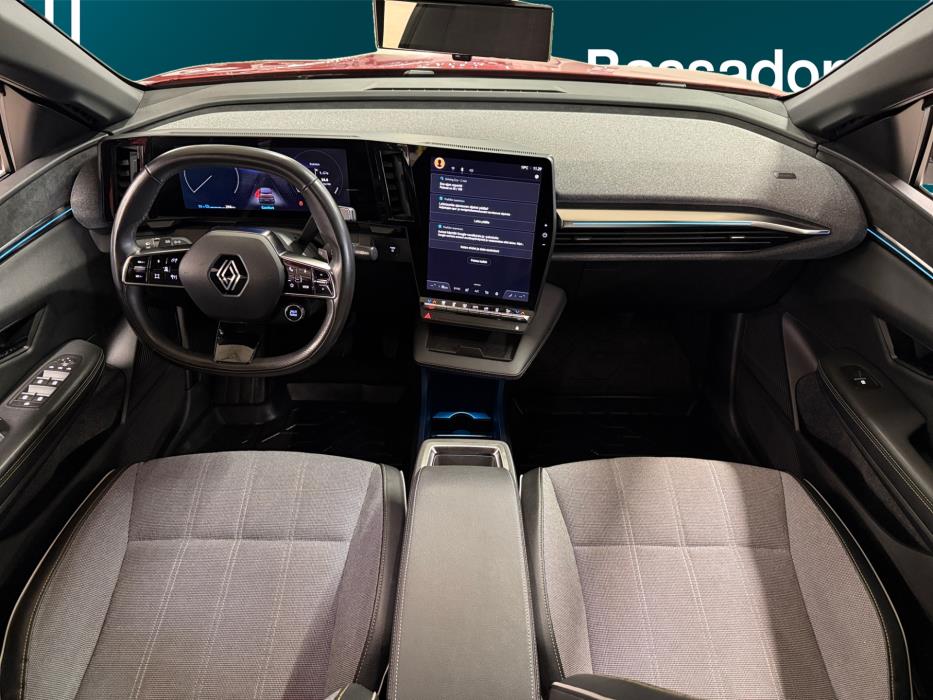 RENAULT Megane 2023