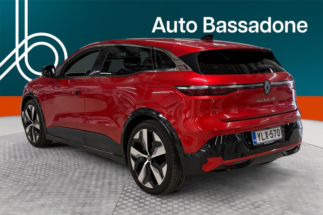 RENAULT Megane 2023