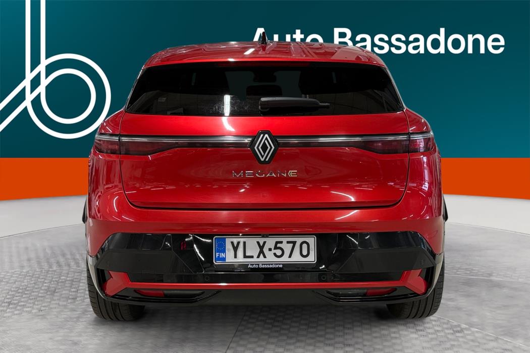 RENAULT Megane 2023