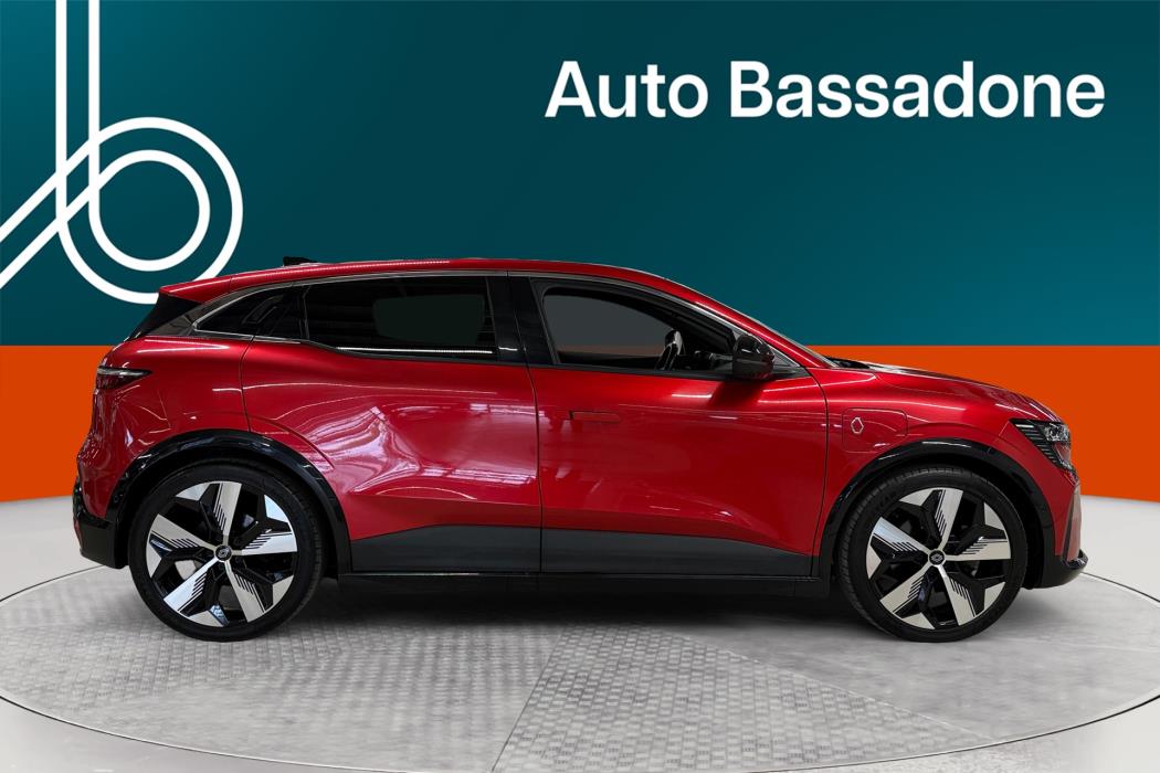 RENAULT Megane 2023