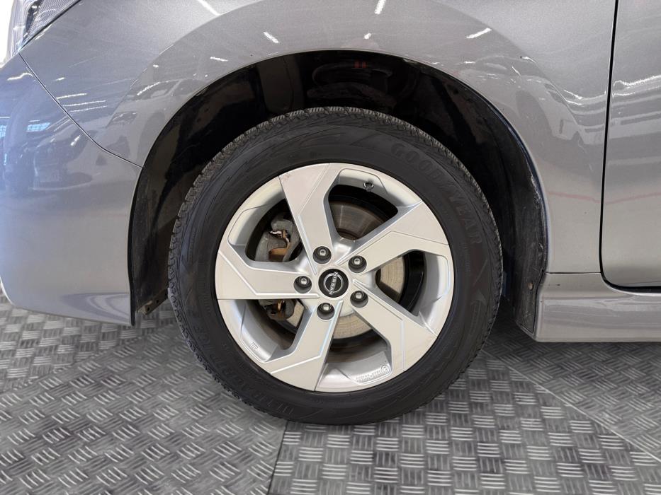 NISSAN LEAF 2023