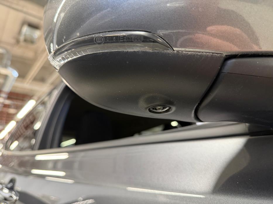 NISSAN LEAF 2023
