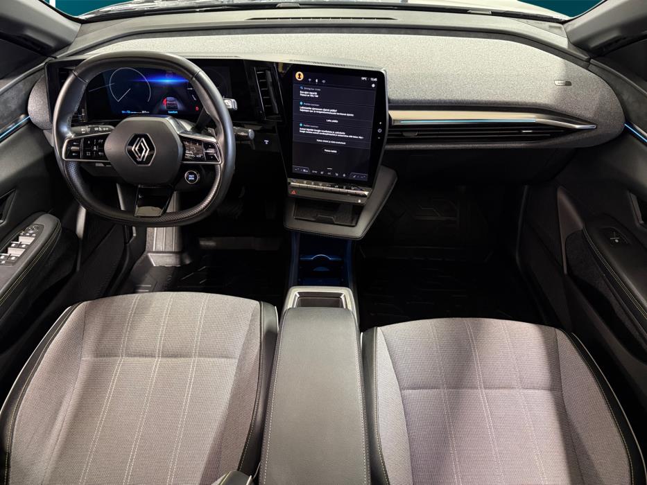 RENAULT Megane 2023