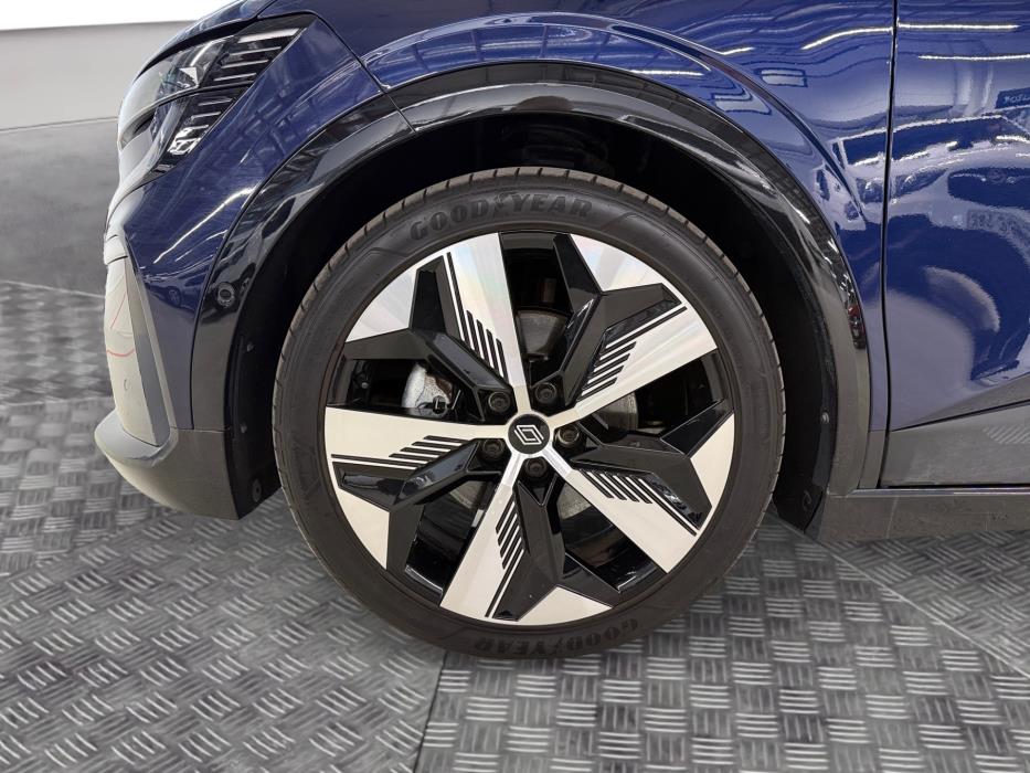 RENAULT Megane 2023