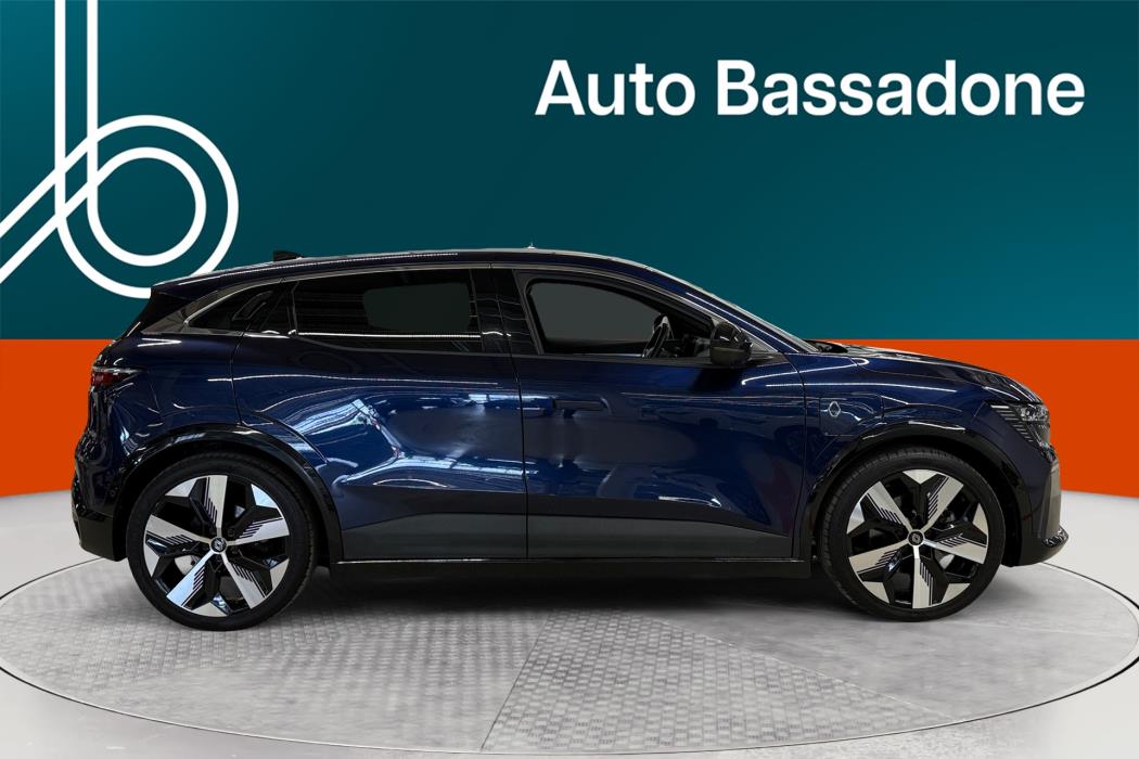 RENAULT Megane 2023