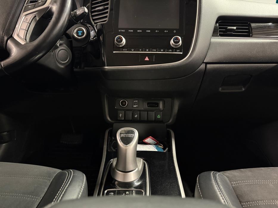 MITSUBISHI Outlander PHEV 2021