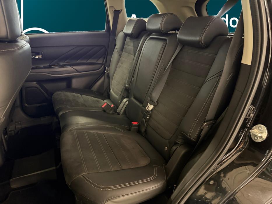 MITSUBISHI Outlander PHEV 2021