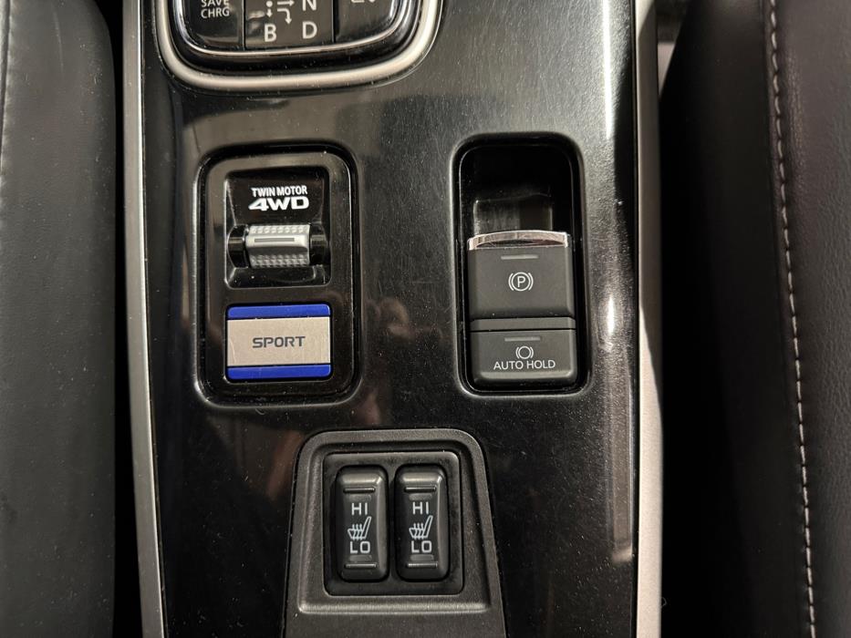 MITSUBISHI Outlander PHEV 2021