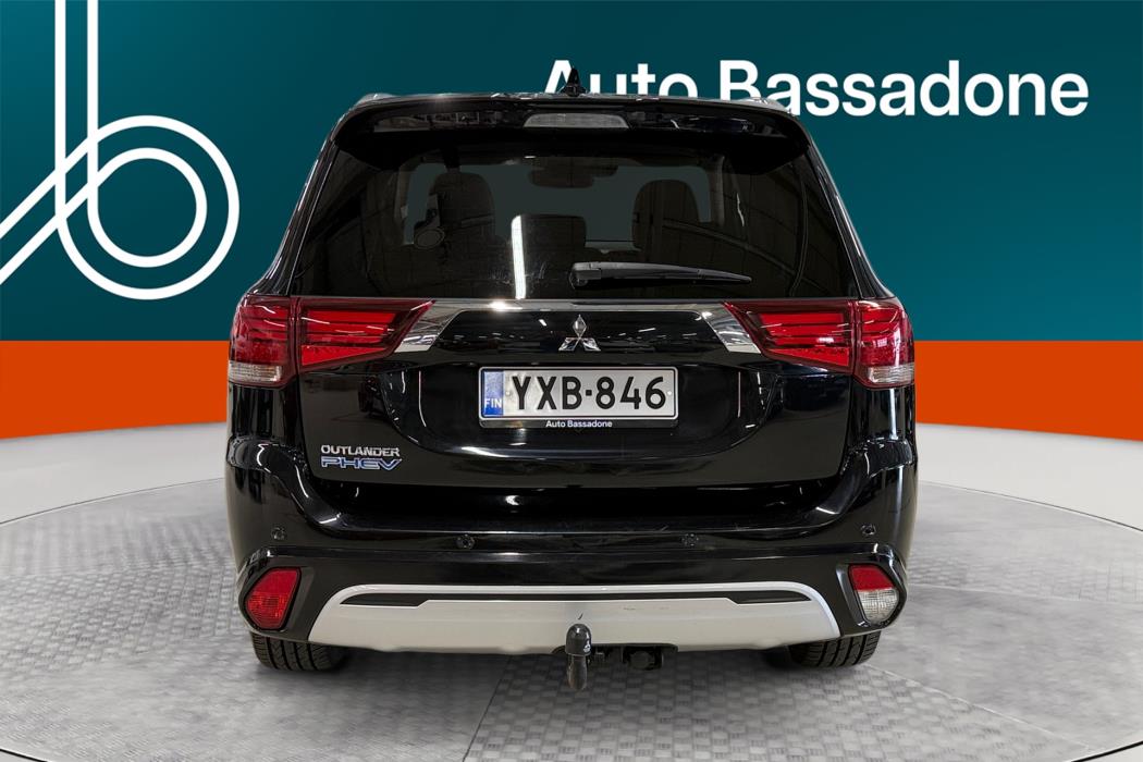 MITSUBISHI Outlander PHEV 2021