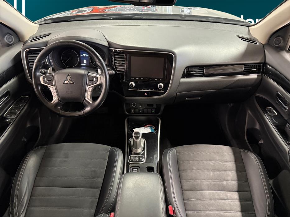 MITSUBISHI Outlander PHEV 2021