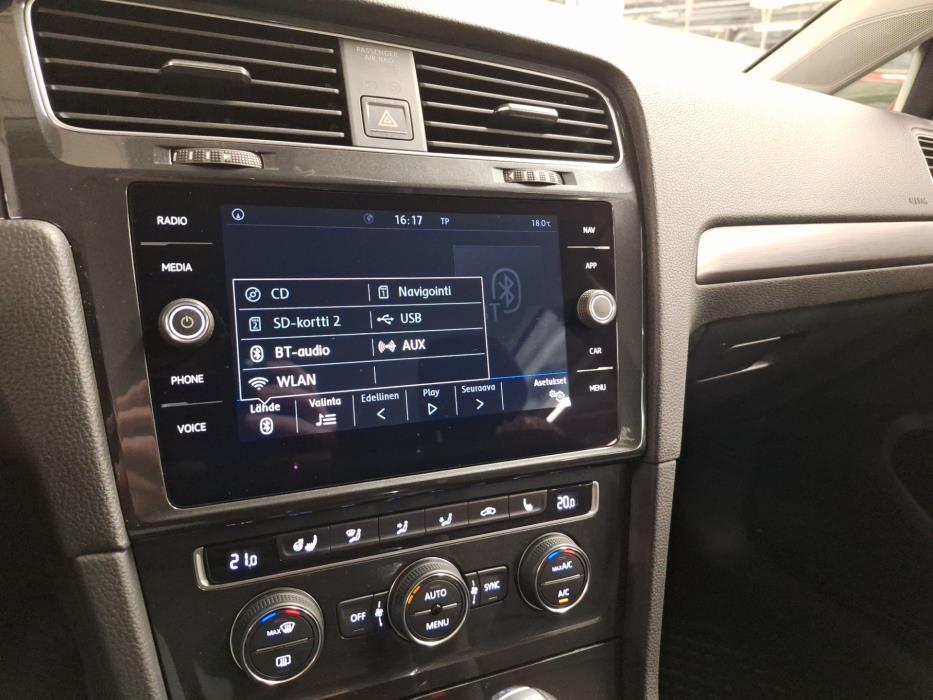 VOLKSWAGEN Golf 2018