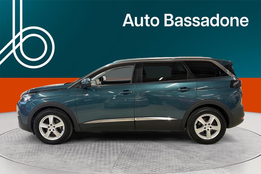 PEUGEOT 5008 2019