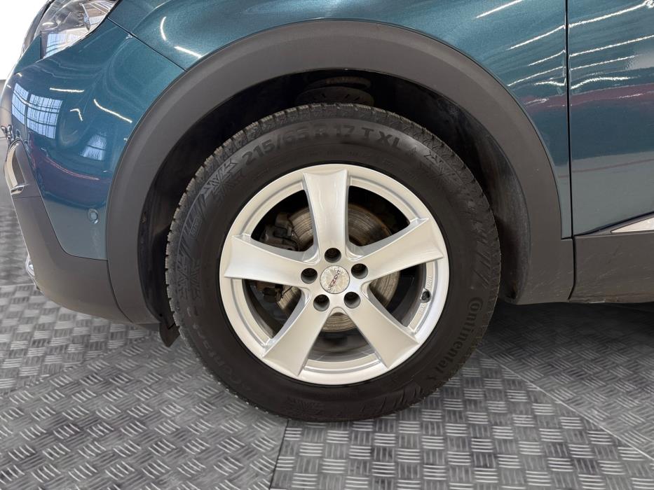 PEUGEOT 5008 2019