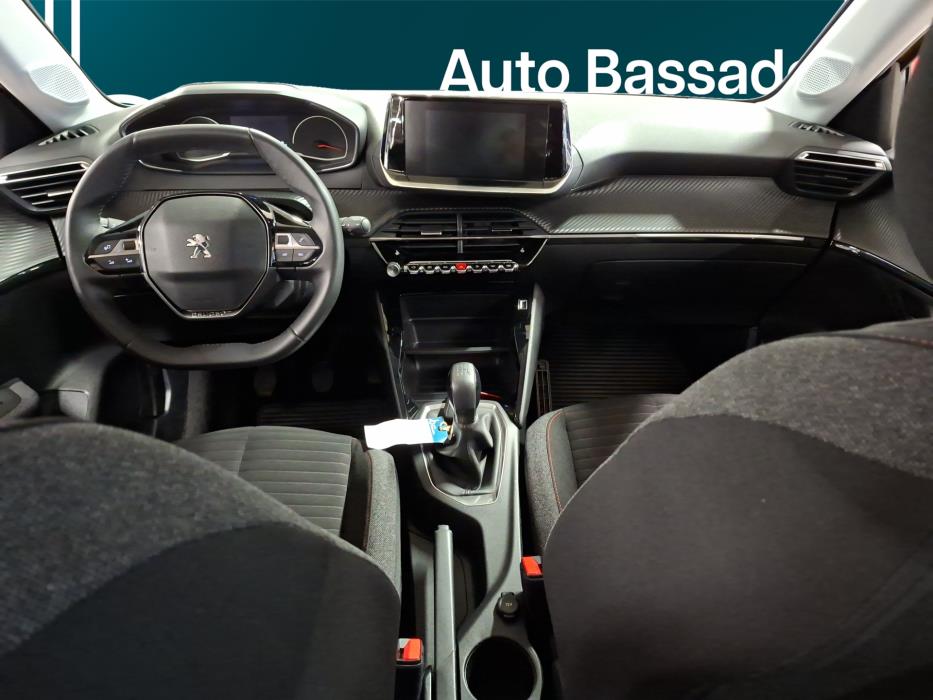 PEUGEOT 208 2022