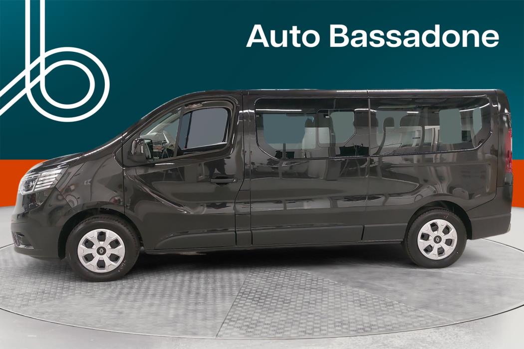 Renault Trafic Combi 2025