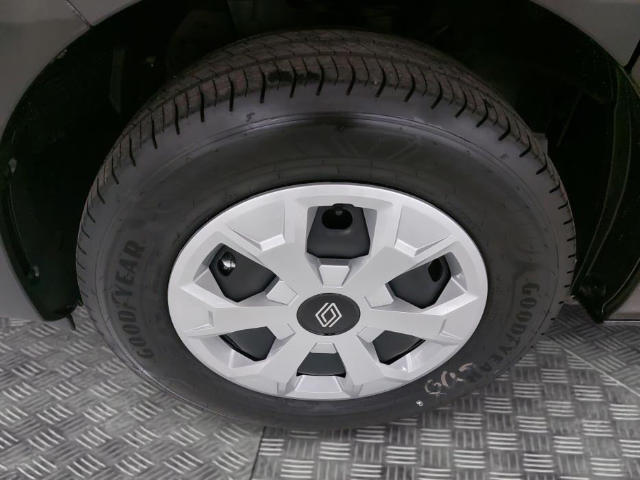 Renault Trafic Combi 2025