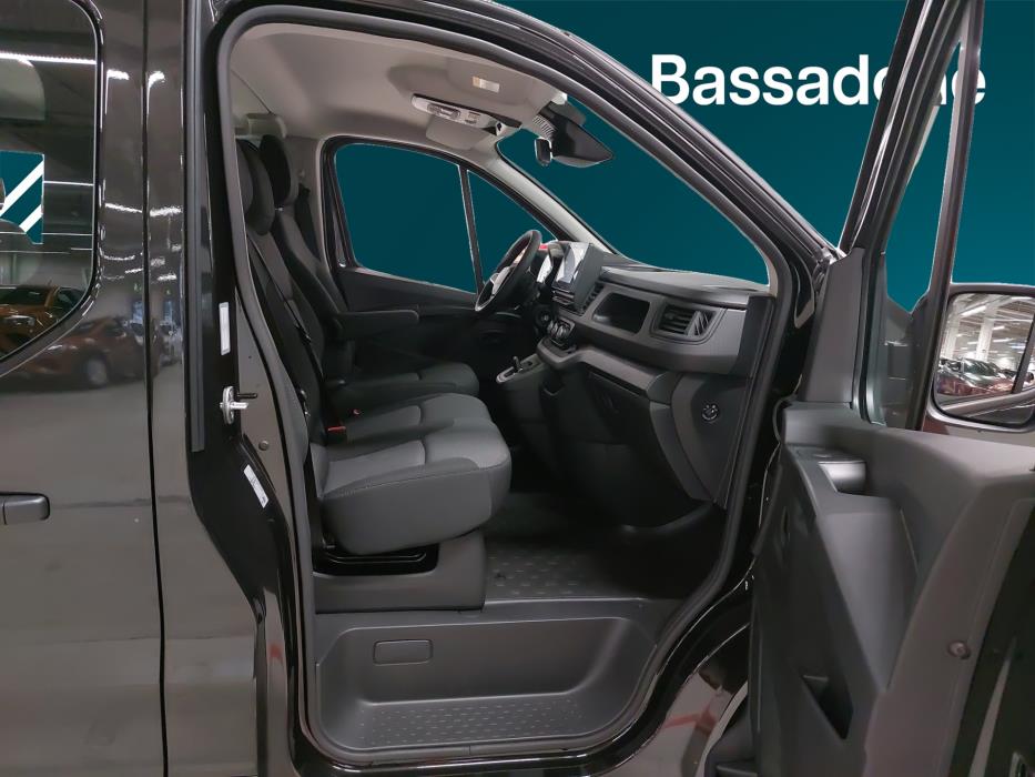 Renault Trafic Combi 2025