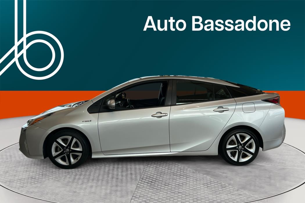 TOYOTA Prius 2017