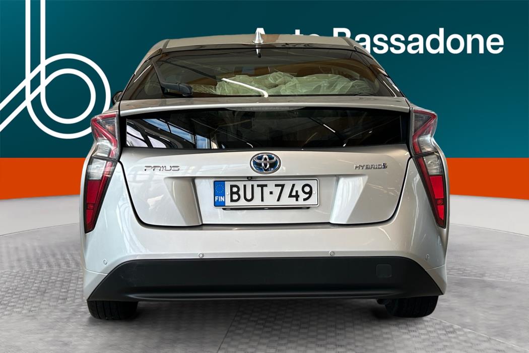 TOYOTA Prius 2017
