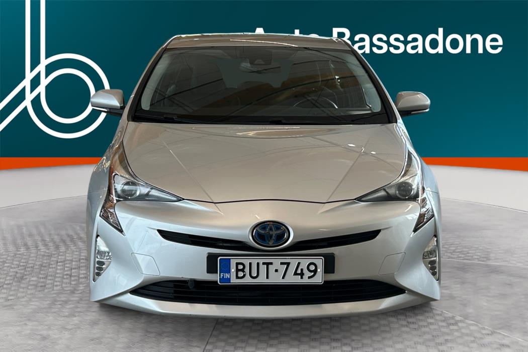TOYOTA Prius 2017