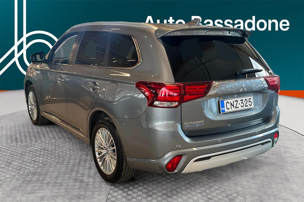 MITSUBISHI OUTLANDER PHEV 2020