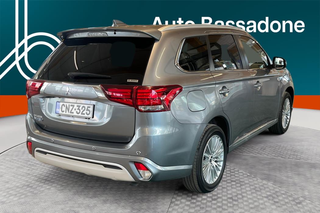 MITSUBISHI OUTLANDER PHEV 2020