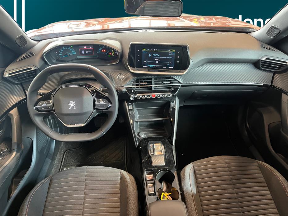 PEUGEOT e-2008 2023