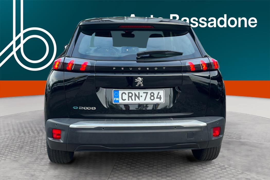 PEUGEOT e-2008 2023