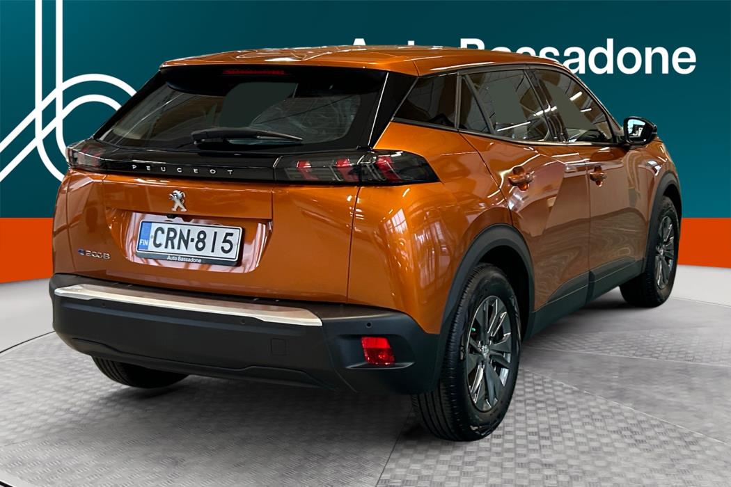 PEUGEOT e-2008 2023